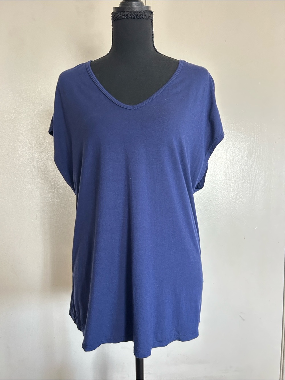 HALARA Light Blue V-Neck Short Sleeve Casual T-Shirt